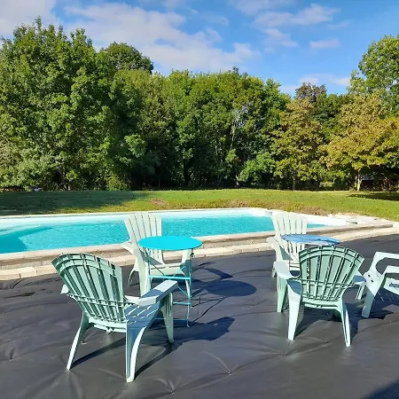 Domaine Du Grand Ormeau Bed & Breakfast 3*